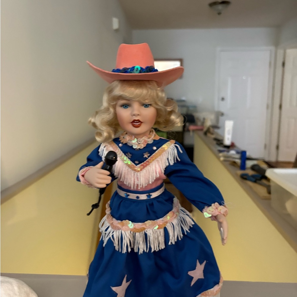 Paradise Galleries Country Darlings Tanya Doll